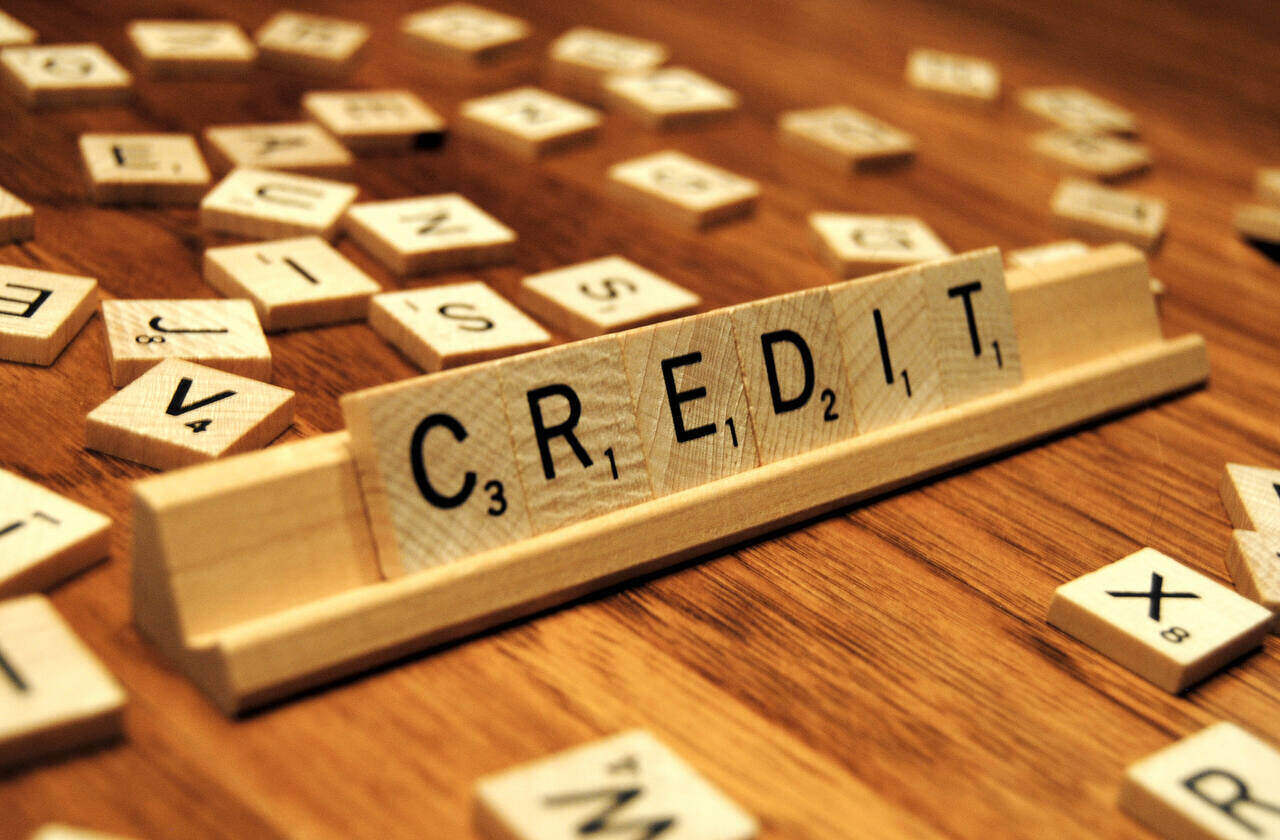 10 întrebări la care trebuie să răspunzi înainte de a solicita un credit